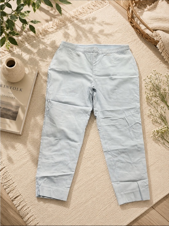 Vince Camuto Pants - Light blue Vince Camaro capri pants